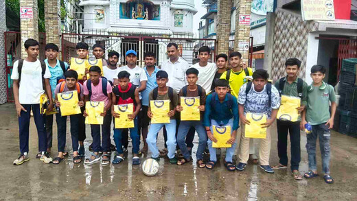 सुब्रतो मुखर्जी कप फुटबॉल के लिए लखीसराय की अंडर-17 टीम किशनगंज रवाना