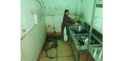 सदर अस्पताल में बनी दीदी की रसोई की स्थिति खराब, काम करने में हो रही है कठिनाई
