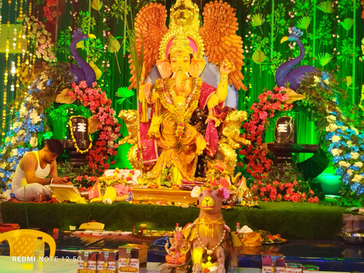 मोतीपुर के सूरज मार्केट में भव्य दस दिवसीय पूजा उत्सव का आयोजन