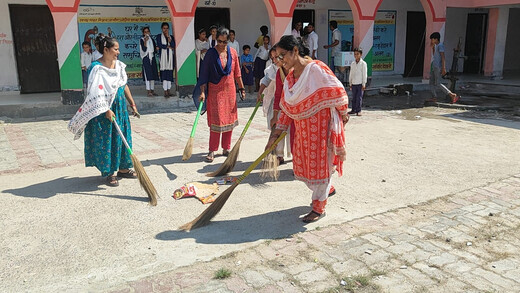 वैशाली के उत्क्रमित उच्च माध्यमिक विद्यालय शाहपुर खुर्द चेहराकलां में मनाया गया स्वच्छता पखवाड़ा