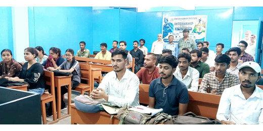 एलएस कॉलेज के इंटर्नशिप कार्यक्रम का निरीक्षण, नोडल पदाधिकारी ने छात्रों का बढ़ाया उत्साह