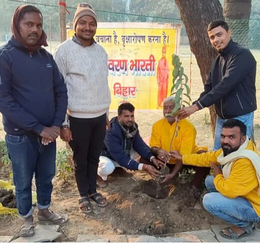 राष्ट्रीय सुरक्षा सलाहकार अजीत डोभाल के जन्मदिन पर पर्यावरण भारती ने किया वृक्षारोपण