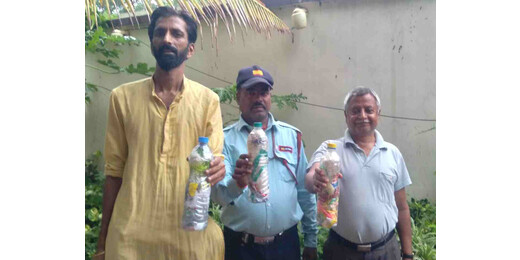 ईको ब्रिक्स बनेगा प्लास्टिक प्रदूषण का समाधान, लखीसराय में पर्यावरण भारती का अनोखा अभियान 
