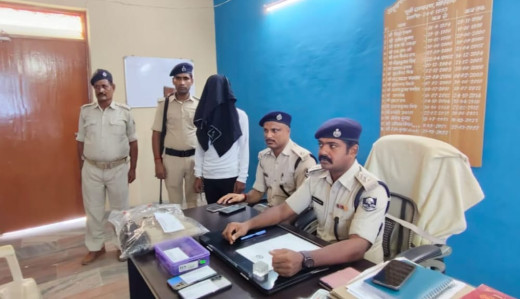 पूर्वी चंपारण में यूपी पुलिस का फर्जी इंस्पेक्टर धराया