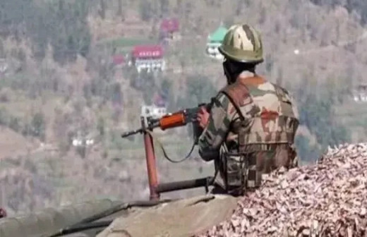 खौफ के साए में जी रहा पाकिस्तान, POK में पर्यटकों की एंट्री बैन के साथ होटलों और गेस्ट हाउस में सेना तैनात
