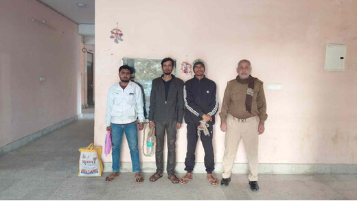 शराबबंदी के नौ साल बाद भी कारोबार बदस्तूर जारी, तीन धंधेबाज गिरफ्तार