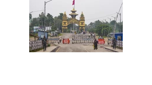 नेपाल में 100 रुपए नियम पर बवाल, सरकार के खिलाफ सड़कों पर उतरे लोग