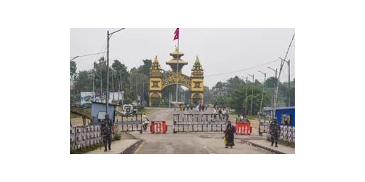 नेपाल में 100 रुपए नियम पर बवाल, सरकार के खिलाफ सड़कों पर उतरे लोग