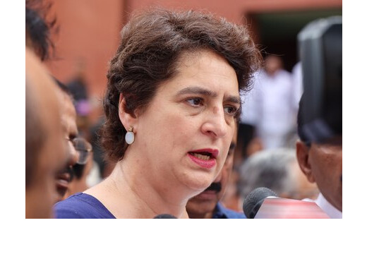 राहुल गांधी के वोट चोरी खुलासे पर प्रियंका वाड्रा का हमला – मतदाता सूची में गड़बड़ी की जांच की मांग