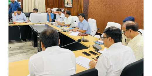 राजस्व संबंधी मामलों की जिलाधिकारी ने की समीक्षा
