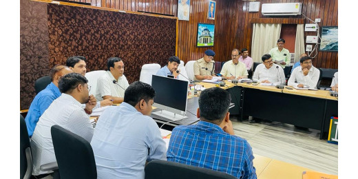 सड़क सुरक्षा से संबंधित समीक्षात्मक बैठक आयोजित