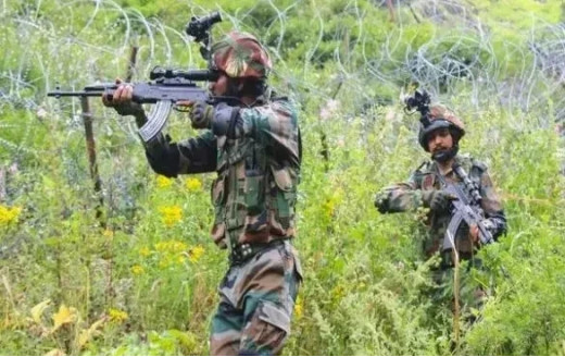 पाक ने फिर की नापाक हरकत, LOC पर लगातार 10वें दिन किया सीजफायर का उल्लंघन