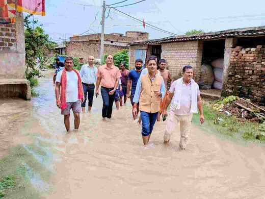 लखीसराय में बाढ़ से हाहाकार, उपमुख्यमंत्री ने अधिकारियों को दिए त्वरित राहत कार्य के निर्देश