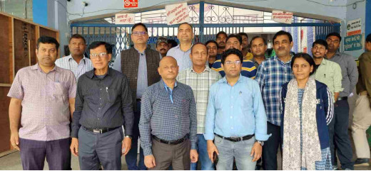 चिकित्सकों ने किया ओपीडी बहिष्कार, बैरंग लौटे मरीज