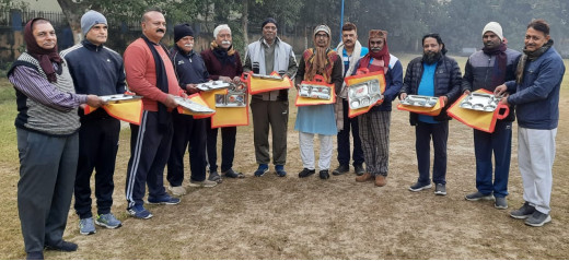 महाकुंभ को स्वच्छ बनाने के लिए शुरू हुआ थैला थाली दान अभियान 