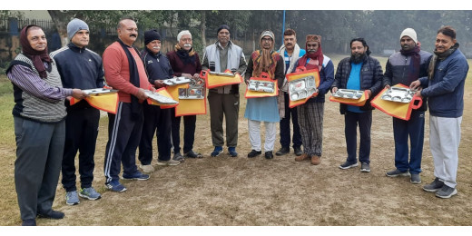 महाकुंभ को स्वच्छ बनाने के लिए शुरू हुआ थैला थाली दान अभियान