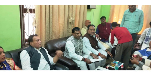 कार्यकर्ता सम्मेलन को सफल बनाने के लिए जदयू नेताओं ने की बैठक
