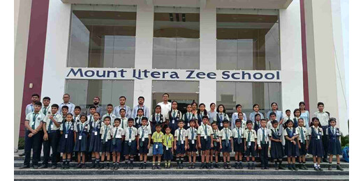 माउंट लिट्रा ज़ी स्कूल में चमके नौनिहाल, 66 छात्रों को मिला प्राइड ऑफ एमएलज़ेडएस सम्मान