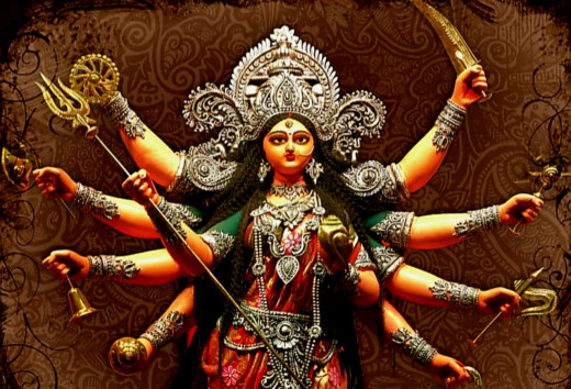 मां दुर्गा के पट खुले, श्रद्धालुओं की उमड़ी भीड़