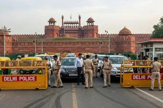 गणतंत्र दिवस पर हाई अलर्ट : 94 ठिकानों पर रेड, हथियार और ड्रग्स के साथ 70 गिरफ्तार