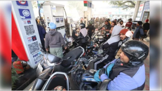भारत में आर्थिक गतिविधियों ने पकड़ी रफ्तार, पेट्रोल और डीजल की बढ़ी खपत 