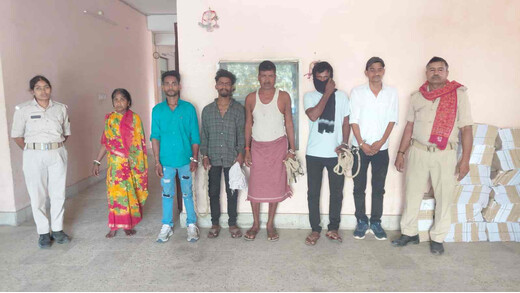 लखीसराय में मद्य निषेध की ताबड़तोड़ कार्रवाई, शराब के साथ 8 लोग गिरफ्तार