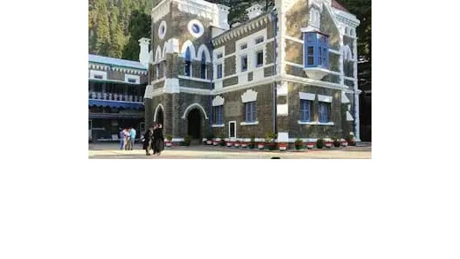 हाईकोर्ट का नैनीताल में जाम की समस्या पर गंभीर रुख, सरकार को छोटे पार्किंग बनाने के निर्देश