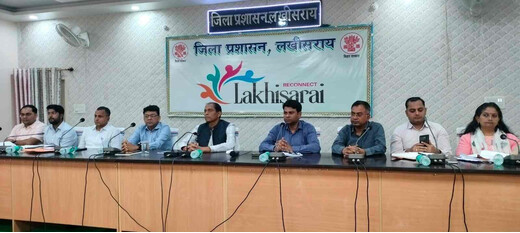 जनगणना और योजनाओं को लेकर डीएम की सख्ती, समयबद्ध कार्य निपटाने का निर्देश