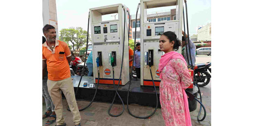 एलपीजी संकट की आशंका पर प्रशासन अलर्ट, जमाखोरी-कालाबाजारी पर कड़ी नजर