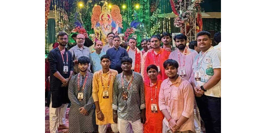 ​आस्था और गरिमा का अनूठा संगम: मोतीपुर के गणेशोत्सव में पहुंचे जज मुकेश कुमार, बप्पा के चरणों में टेका मत्था