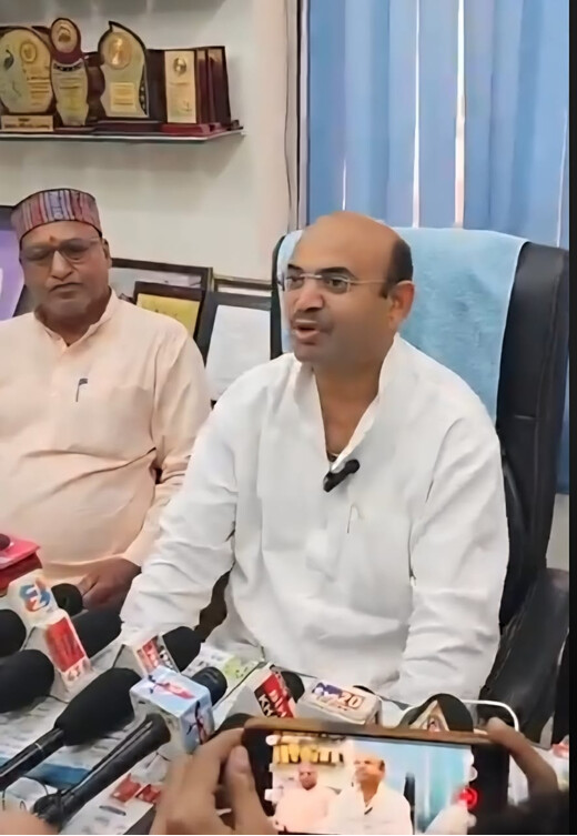 बसपा उतारेगी सभी 243 सीटों पर उम्मीदवार, कुढनी से 17 को डॉ. विजयेश करेंगे नामांकन