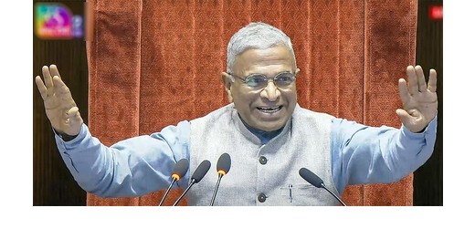 संसद में विपक्ष का जोरदार हंगामा, लोकसभा-राज्यसभा की कार्यवाही 2 बजे तक स्थगित
