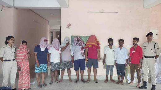 लखीसराय में उत्पाद विभाग की बड़ी कार्रवाई, 10 गिरफ्तार