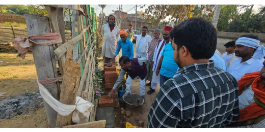 कब्रिस्तान की घेराबंदी का हुआ शिलान्यास, कार्य मार्च के अंत तक होगा पूरा