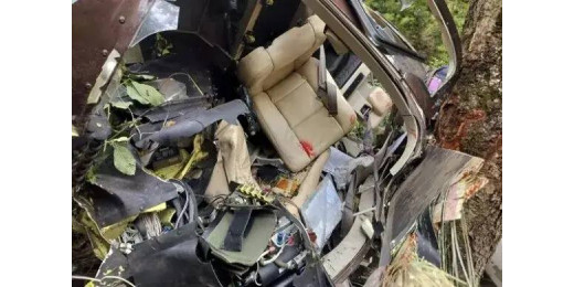 चारधाम यात्रा के दौरान हेलिकॉप्टर क्रैश, 5 श्रद्धालुओं की मौत व 2 घायल