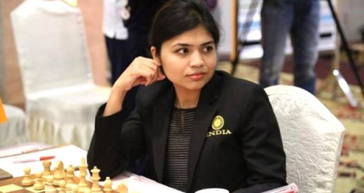 सलाम है भारत की बेटी सौम्या को, जिन्होंने हिज़ाब पहन कर शतरंज खेलने से मना कर दिया