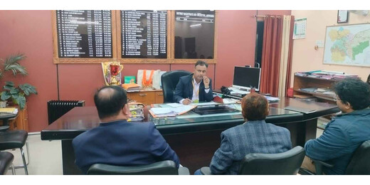 पीएम सूर्य घर मुफ्त बिजली योजना के सफल क्रियान्वयन को लेकर जिला प्रशासन ने की समीक्षा