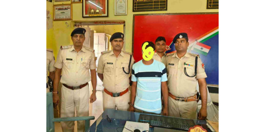 चेन झपटमारी का भगोड़ा अभियुक्त गिरफ्तार