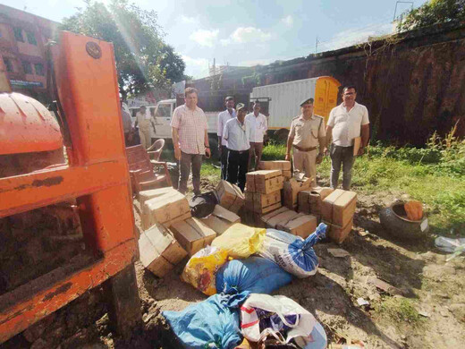 मद्य निषेध विभाग की ताबड़तोड़ कार्यवाई : भारी मात्रा में शराब नष्ट, महिला धंधेबाज पर प्राथमिकी दर्ज