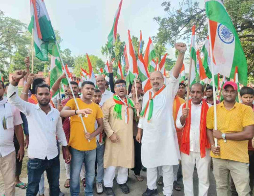 कल्याणपुर में भाजपा ने निकाली तिरंगा यात्रा