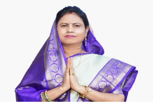 रामगढ़ उपचुनाव में आजसू प्रत्याशी सुनीता चौधरी अपने प्रतिद्वंदी से आगे