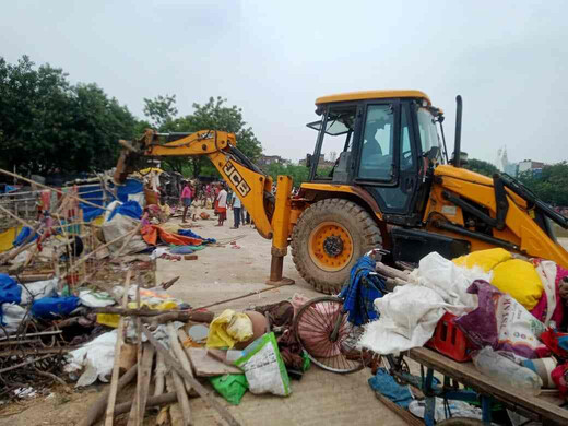 पूर्व मध्य रेल दानापुर मंडल ने लखीसराय स्टेशन पर चलाया अतिक्रमण हटाने का सफल अभियान
