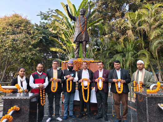 जॉर्ज फर्नान्डिस की पुण्यतिथि पर राजद अधिवक्ता प्रकोष्ठ ने किया माल्यार्पण, मुजफ्फरपुर में दी श्रद्धांजलि