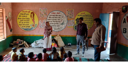 राष्ट्रीय कृमि मुक्ति दिवस पर सिविल सर्जन ने किया एल्बेंडाजोल दवा का वितरण