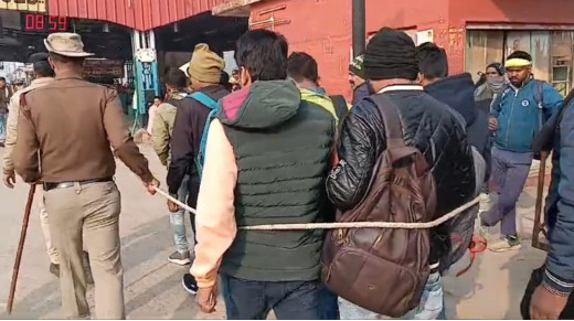 एसी कोच में अनाधिकृत यात्रियों पर आरपीएफ की कार्यवाई