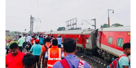 महाराष्ट्र रेल हादसा : आग की अफवाह और चेन पुलिंग के कारण 12 लोगों की मौत, उठे गंभीर सवाल