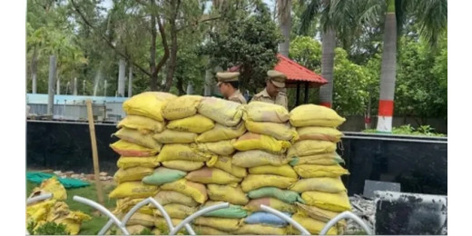 नोएडा में हाई अलर्ट, दिल्ली बॉर्डर पर सुरक्षा चाक-चौबंद