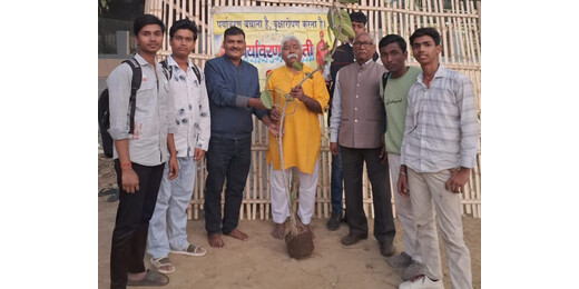 महात्मा गांधी की पुण्यतिथि पर पर्यावरण भारती ने किया पौधारोपण, पर्यावरण संरक्षण का लिया संकल्प