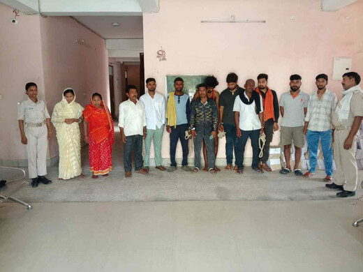 शराबबंदी कानून का उल्लंघन पड़ा भारी, महिलाओं समेत 13 गिरफ्तार