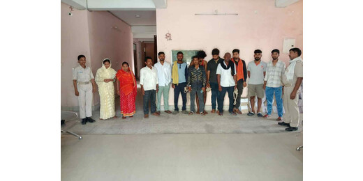 शराबबंदी कानून का उल्लंघन पड़ा भारी, महिलाओं समेत 13 गिरफ्तार
